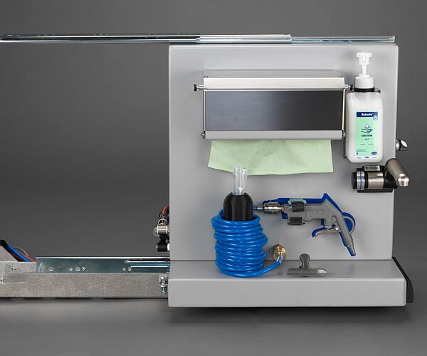 Praktische Hygienestation als Sanitäreinheit zur Nachrüstung für die Automotive-Branche. Besonders geeignet für Brand- und Katastrophenschutz.